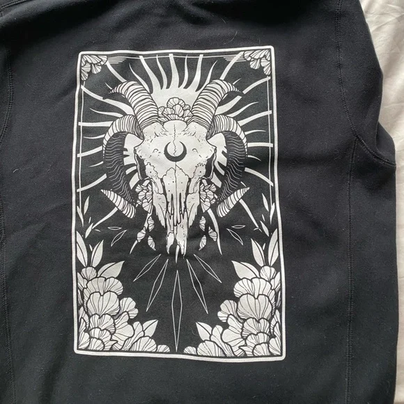 Local hoodie - Picture 2 of 3